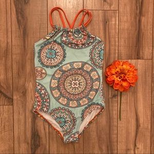 🪴3/$15 cross back one piece floral swimsuit